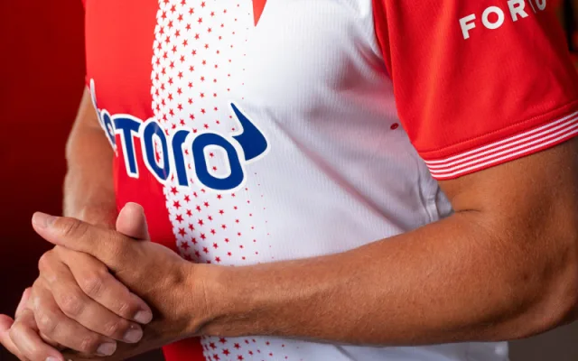 Slavia představila nové dresy, autorem je výtvarník Pasta Oner