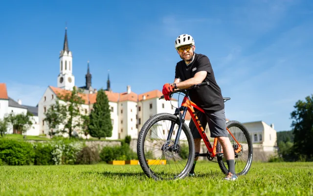 Už měsíc funguje na Lipně jedinečná služba: SOS svoz cyklistů