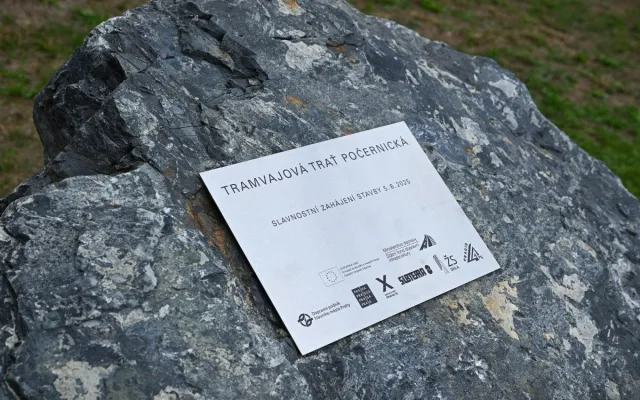 Začala stavba tramvajové trati do Malešic, potrvá do roku 2027