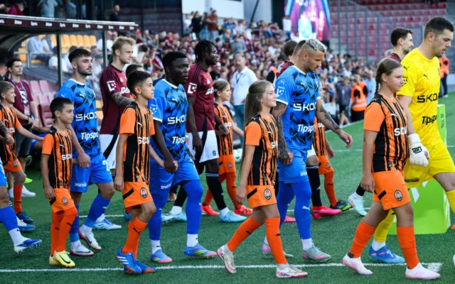 Deset dní ve Spartě. Ukrajinské děti trénovaly na letním fotbalovém táboře