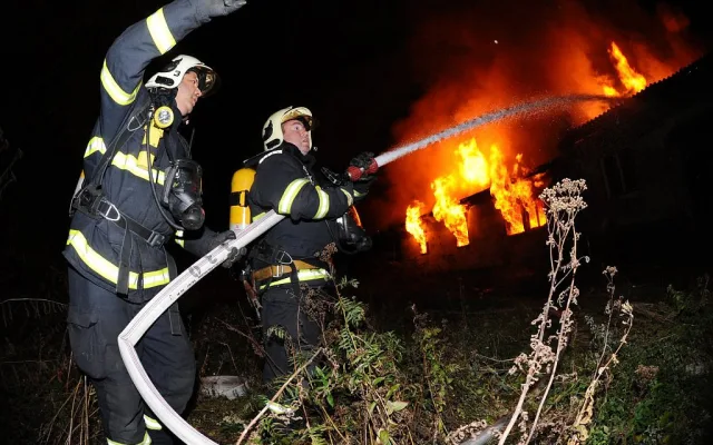 Devět mrtvých kvůli svíčce. Je to 15 let od tragického požáru na Florenci