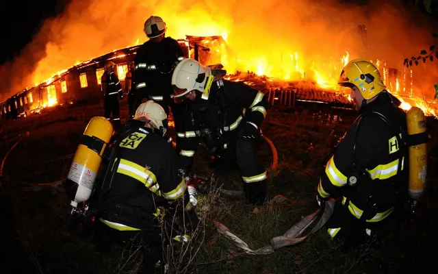 Devět mrtvých kvůli svíčce. Je to 15 let od tragického požáru na Florenci
