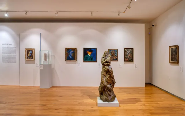 Vzácná sbírka českého kubismu ze ZČG je vystavena v Museu Kampa