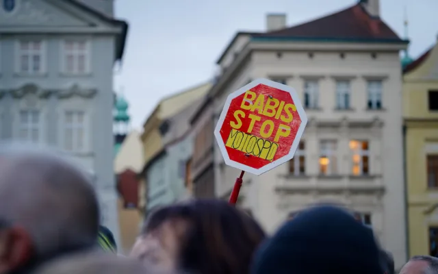 FOTO: Na protivládní demonstraci Milionu chvilek dorazily na Staromák tisíce lidí