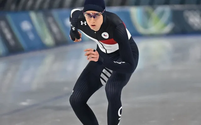 Olympijské zlato pro Jílka. Devatenáctiletý rychlobruslař z Prahy vyhrál závod na 10 km