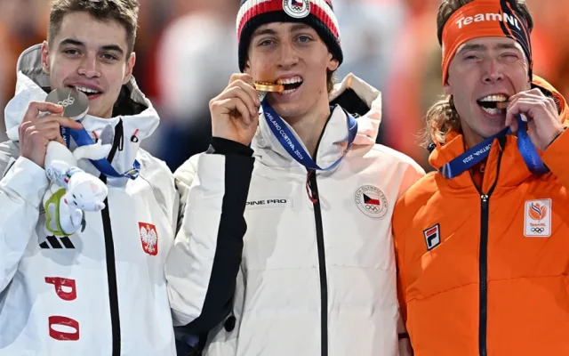 Olympijské zlato pro Jílka. Devatenáctiletý rychlobruslař z Prahy vyhrál závod na 10 km