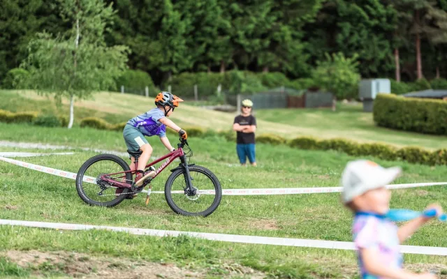 Na Lipně odkrývá obleva program druhého ročníku KolemKolem Festu