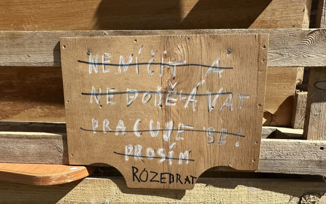 Tady se s bolístkami počítá. První stálé dobrodružné hřiště láká tisíce dětí