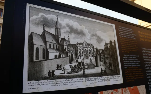 Pražská nová radnice slaví 115 let. Výročí připomíná nová kniha a výstava