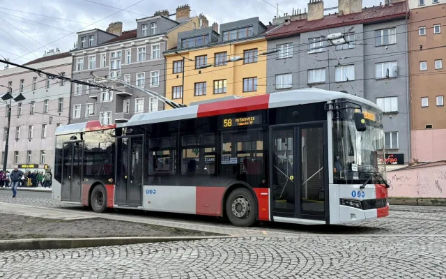 Trolejbusy Bozankaya pro Prahu mají povolení, pracuje se na odstranění závad
