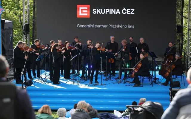 Dvojka na vlnách Pražského jara: Riegrovy sady hostily velkolepý hudební den