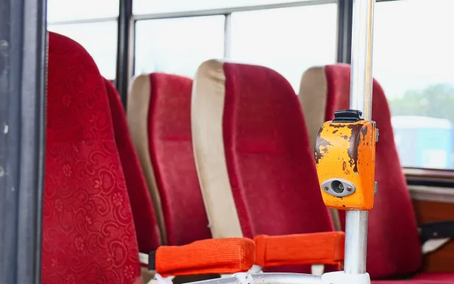 FOTO: Autobusový den PID na Letné přilákal fanoušky historických i moderních autobusů