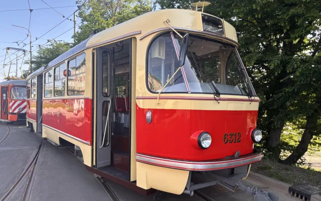 Brněnští technici vrací život pražským retro tramvajím. Opraví jich celkem šest