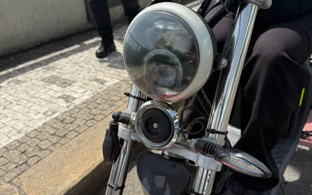 Policisté se zaměřili na motorky a koloběžky. Za tři dny rozdali pokuty za 85 tisíc