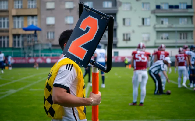 FOTO: Historický zápas v Ďolíčku. Trávník klokanů zažil utkání amerického fotbalu