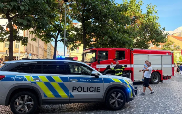 Ve stanici Anděl srazila souprava metra člověka, provoz je omezen