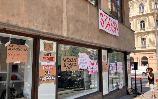 Zaměstnanci ČT a Českého rozhlasu vstoupili do stávky, nevylučují další protesty