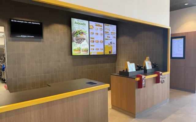 McDonald's otevřel brány v Kutné Hoře. První restaurace ve městě stříbra
