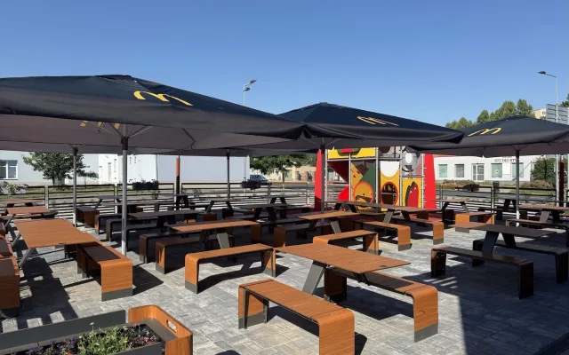 McDonald's otevřel brány v Kutné Hoře. První restaurace ve městě stříbra
