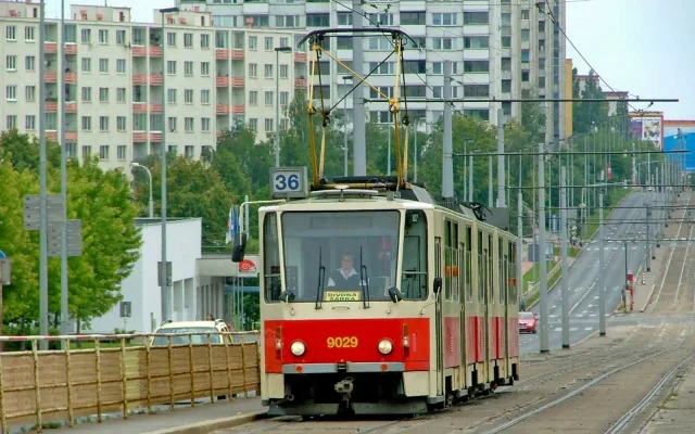 Jediné obousměrné tramvaje slaví výročí. Kachny jezdí v Praze už 40 let