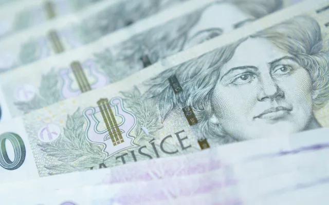 Zahraniční obchod skončil v květnu přebytkem 9,9 miliardy korun