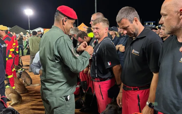 Velké horko a malá šance na záchranu. Psovod městské policie popsal zásah ve Venezuele