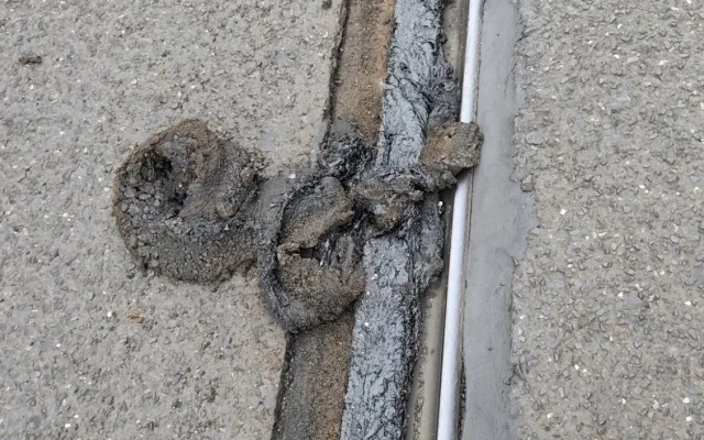Vysoké teploty poškodily tramvajovou trať mezi Florencí a Palmovkou
