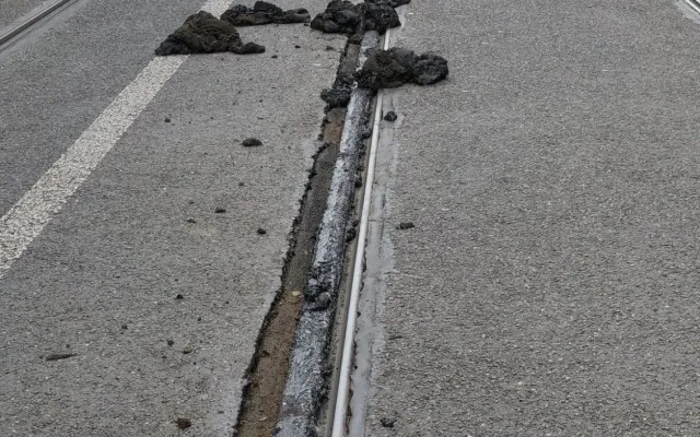 Vysoké teploty poškodily tramvajovou trať mezi Florencí a Palmovkou