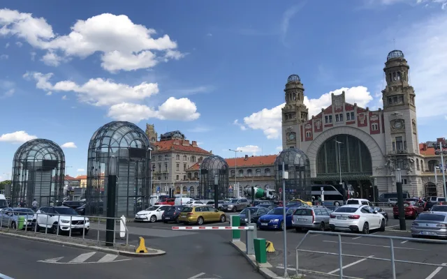 Stavba na magistrál před nádražím? Cyklostezku tu nebudují