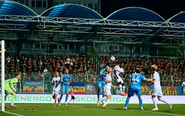 Sparta znovu padla. V Mladé Boleslavi prohrála 0:2, domácí vedou ligu
