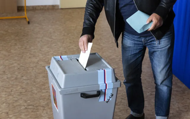 Pražské strany před volbami sázejí na kontakt s voliči i sociální sítě