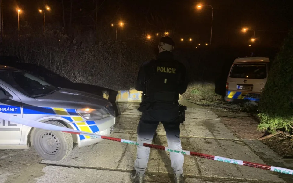 Pražští policisté vyšetřují násilnou smrt muže v Braníku.
