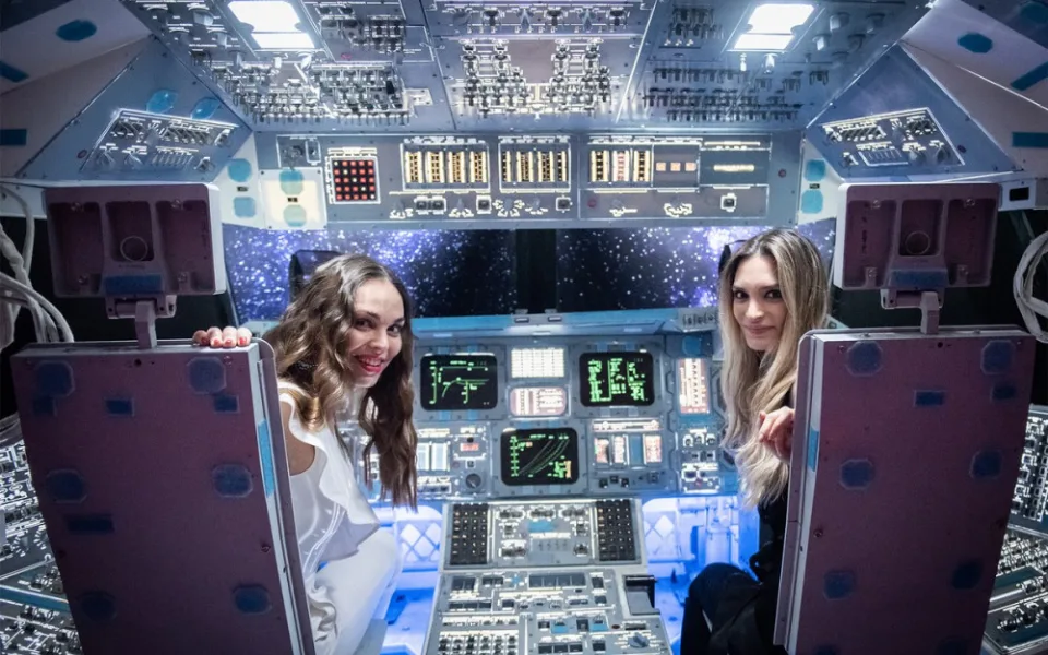 FOTO, VIDEO: V Praze je k vidění největší putovní výstava kosmonautiky. Představuje unikátní exponáty