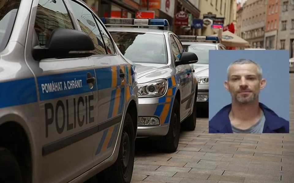 Pražští policisté od včerejšího odpoledne pátrají po čtyřiatřicetiletém vězni.