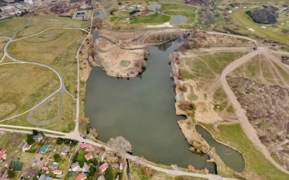 FOTO: U Čerňáku vznikl nový ostrov a velká písečná duna