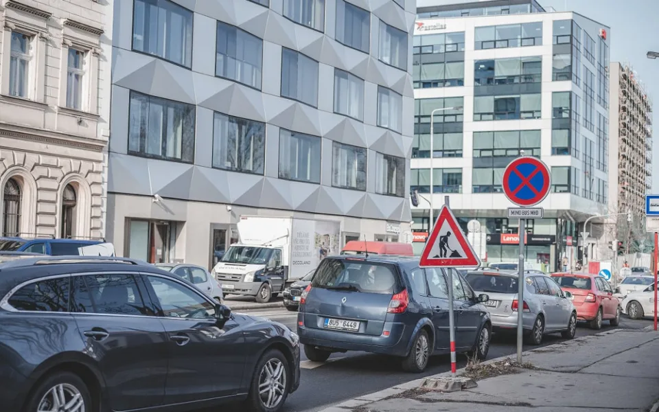 V Praze prudce roste nabídka bytů k dlouhodobému pronájmu. Podívejte se na průměrnou cenu