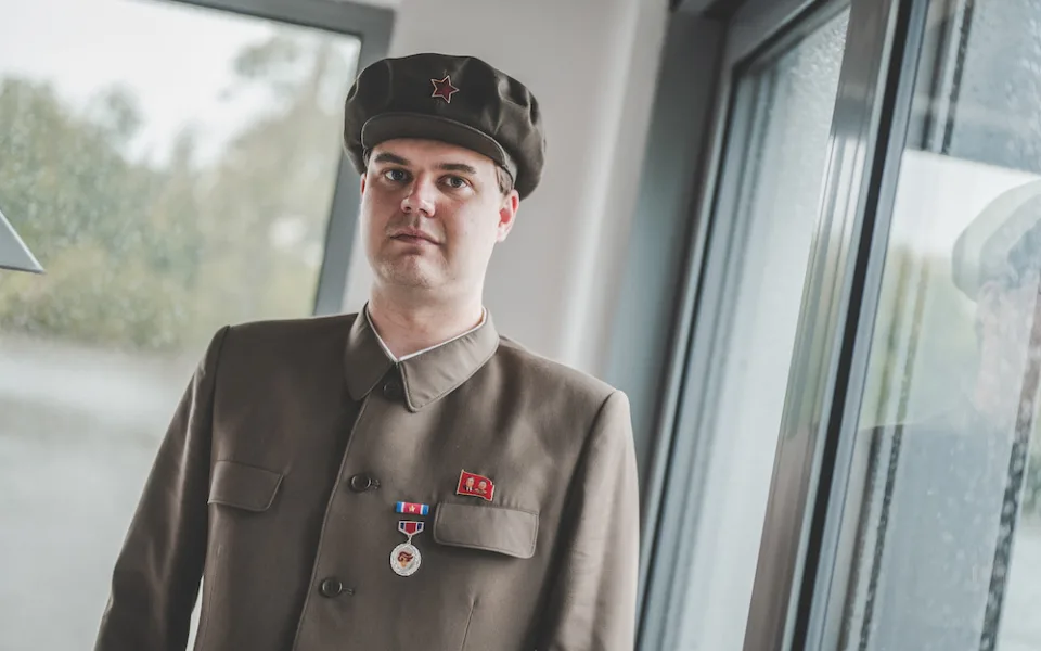 Severokorejci jsou milí a spokojení lidé. Pohled ně ovlivňuje kapitalistická propaganda, říká přítel KLDR Lukáš Vrobel.