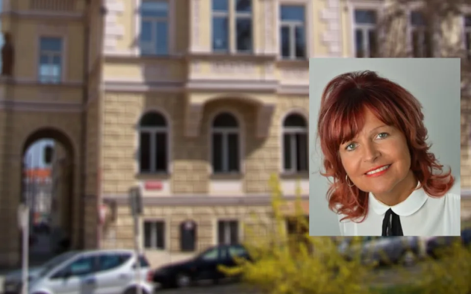 Opozice na Praze 4 si vyžádala mimořádné zasedání. Chce odvolat starostku Michalcovou