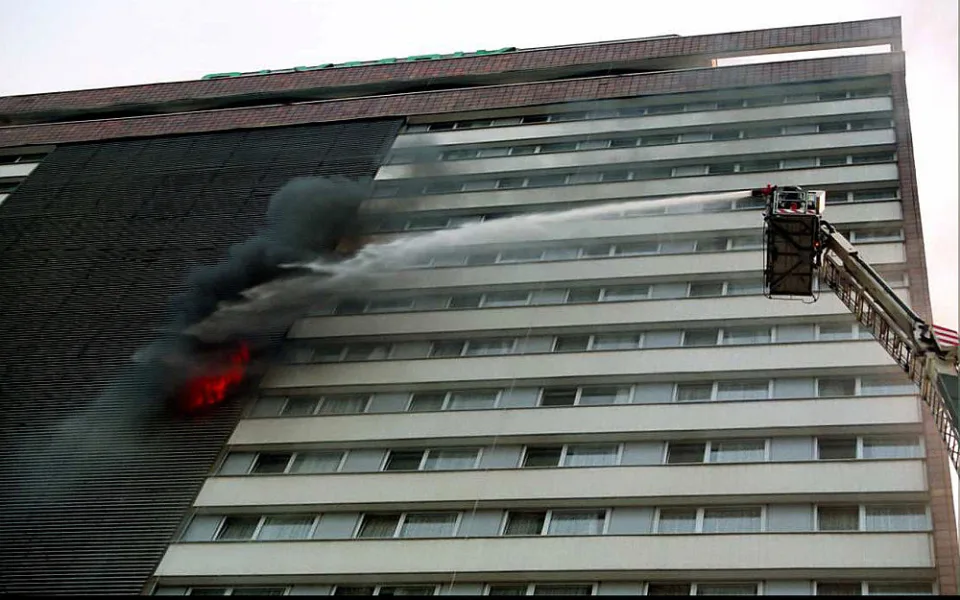 Při požáru pražského hotelu Olympik v roce 1995 zahynulo osm lidí.