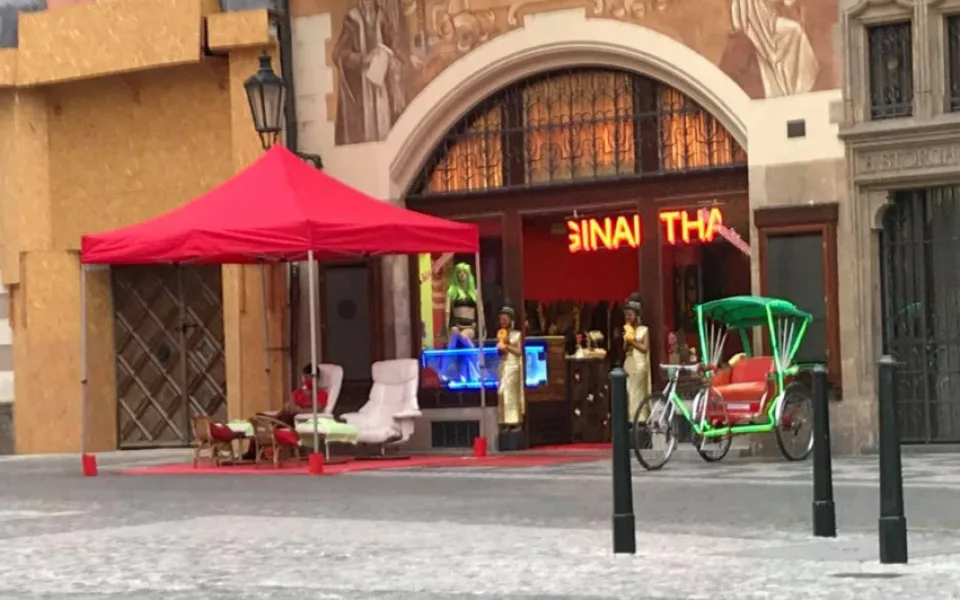 Nevkusné reklamy z centra zmizí. Magistrát vydal Manuál pro kultivovanou Prahu