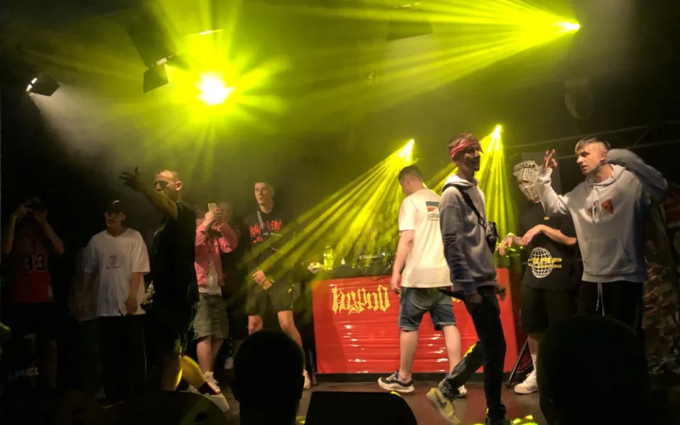 Bouřka a tvrdý rap. Takto vypadal letošní Hypno Open Air