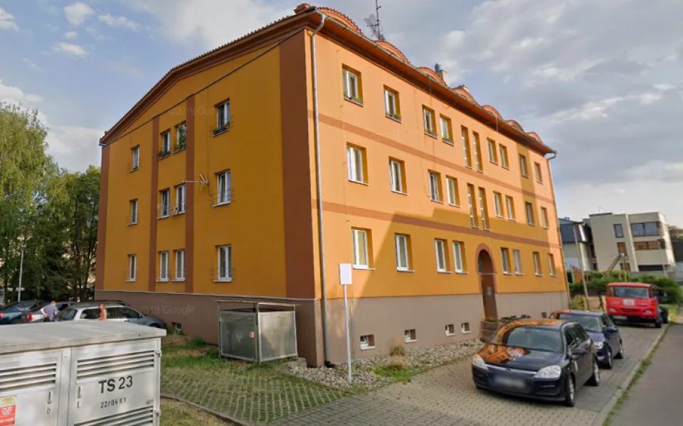 První panelák v Praze měl před 65 lety lidský rozměr a komfort.
