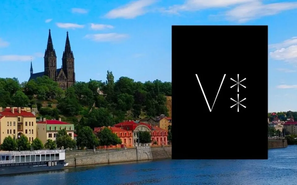 Vyšehrad má nové logo. Tvoří ho dvě hvězdy a iniciála krále Vratislava