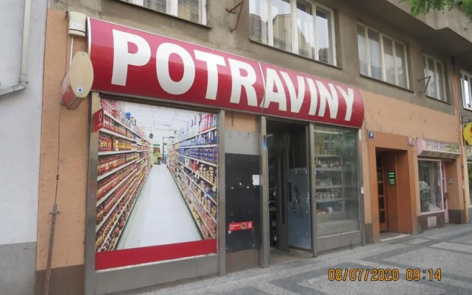 Samoobsluhu v Holešovicích si oblíbili hlodavci. Inspekce okamžitě uzavřela.