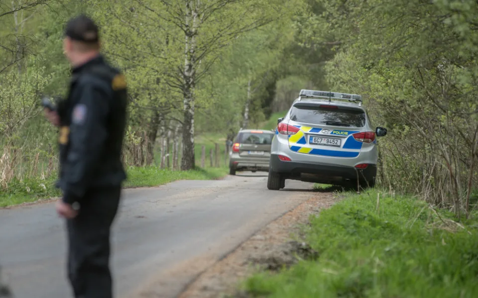Policie našla v Hostivařské přehradě tělo hledaného cizince. Potápěči po něm pátrali několik dní