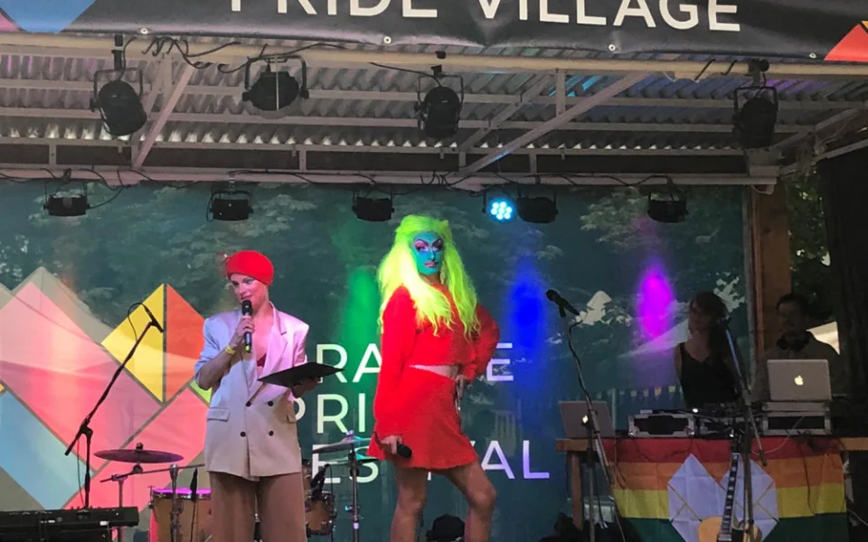 FOTO, VIDEO: V Praze začal festival Prague Pride. Podívejte se na slavnostní zahájení