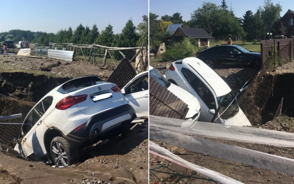 Na okraji Prahy se propadla zahrada. V jámě skončila dvě auta.