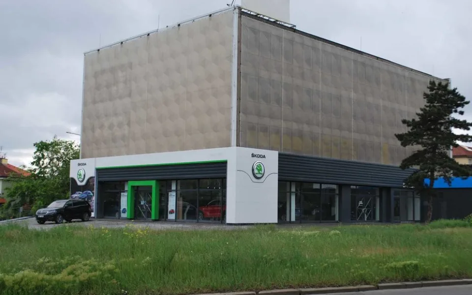 Pozemek u metra se prodal on-line za rekordní půl miliardy.
