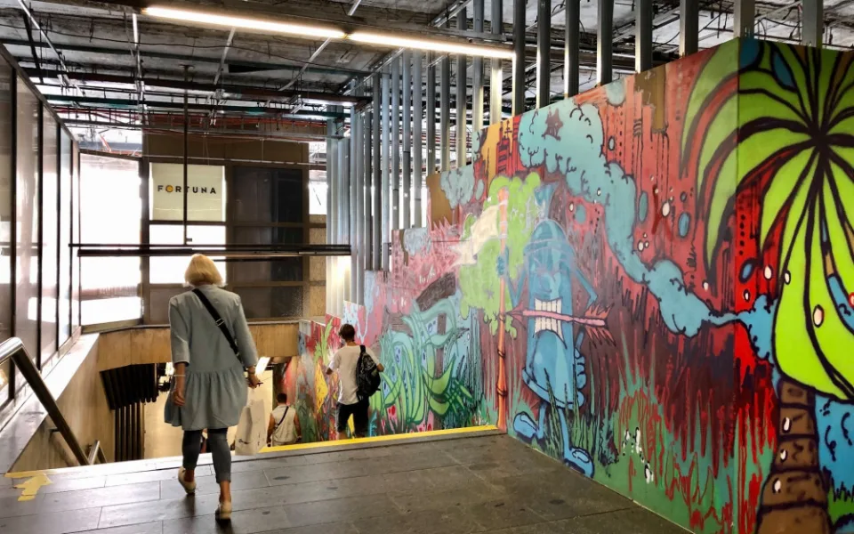 FOTO: Modernizace stanice metra Opatov míří do finále