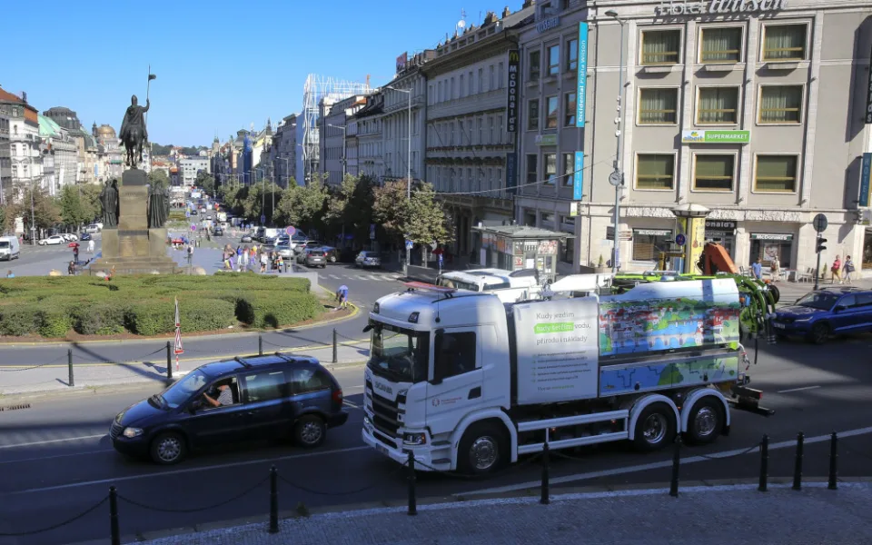 FOTO: Pražské vodovody a kanalizace nasazují nový vůz na bioCNG. Jako první ve střední Evropě